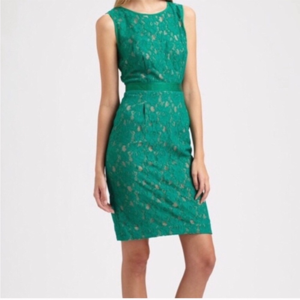 NWOT BCBGMaxAzria Lace Dress Size 8